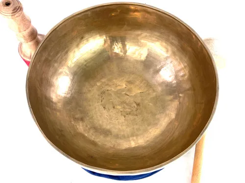 13.25" D/A Note Himalayan Singing Bowl #d33200222