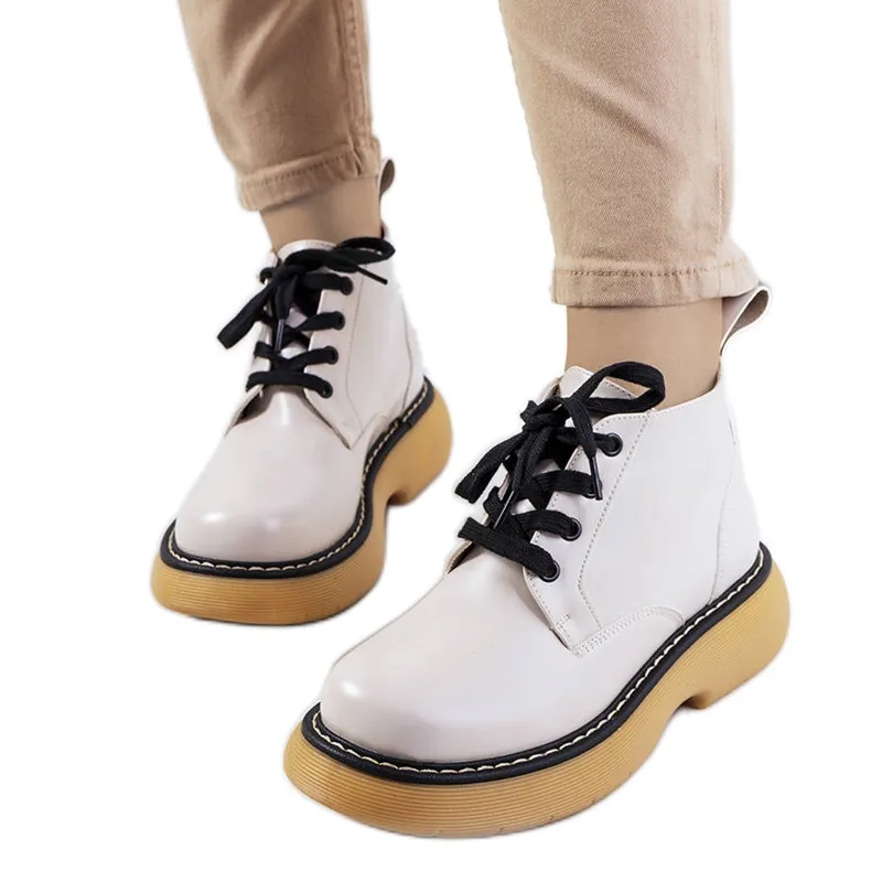 Beige boots, boots type Redelek