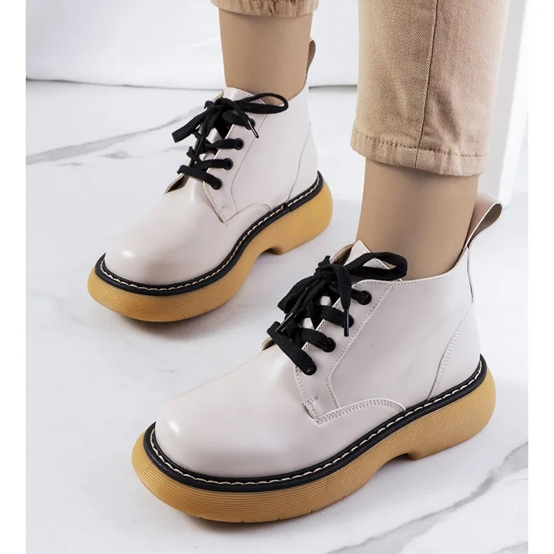 Beige boots, boots type Redelek