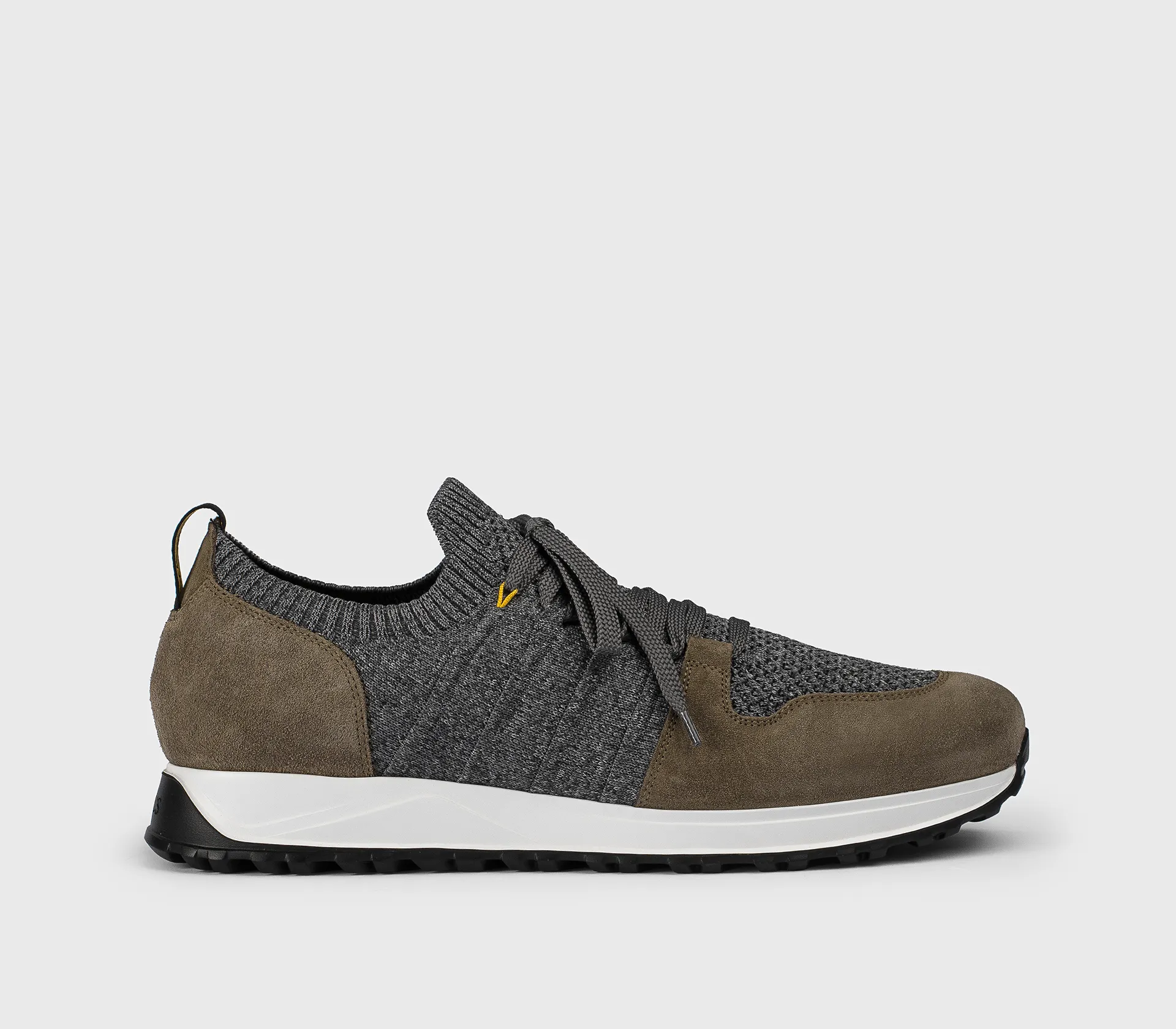 Charcoal grey bi-material sneaker with brown details