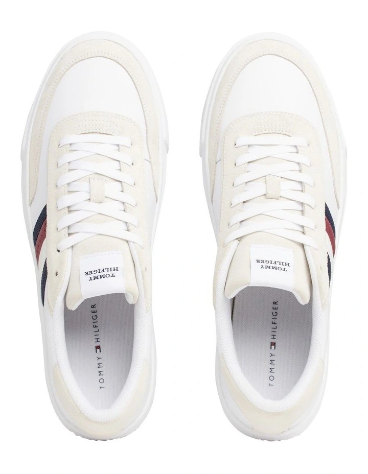 Cupset Sneaker in White