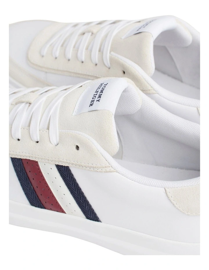 Cupset Sneaker in White