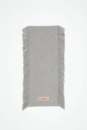 Fringe wool scarf