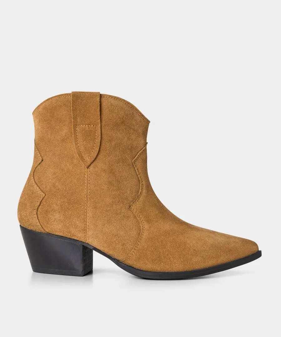 Katy Freeway Suede Western Boots