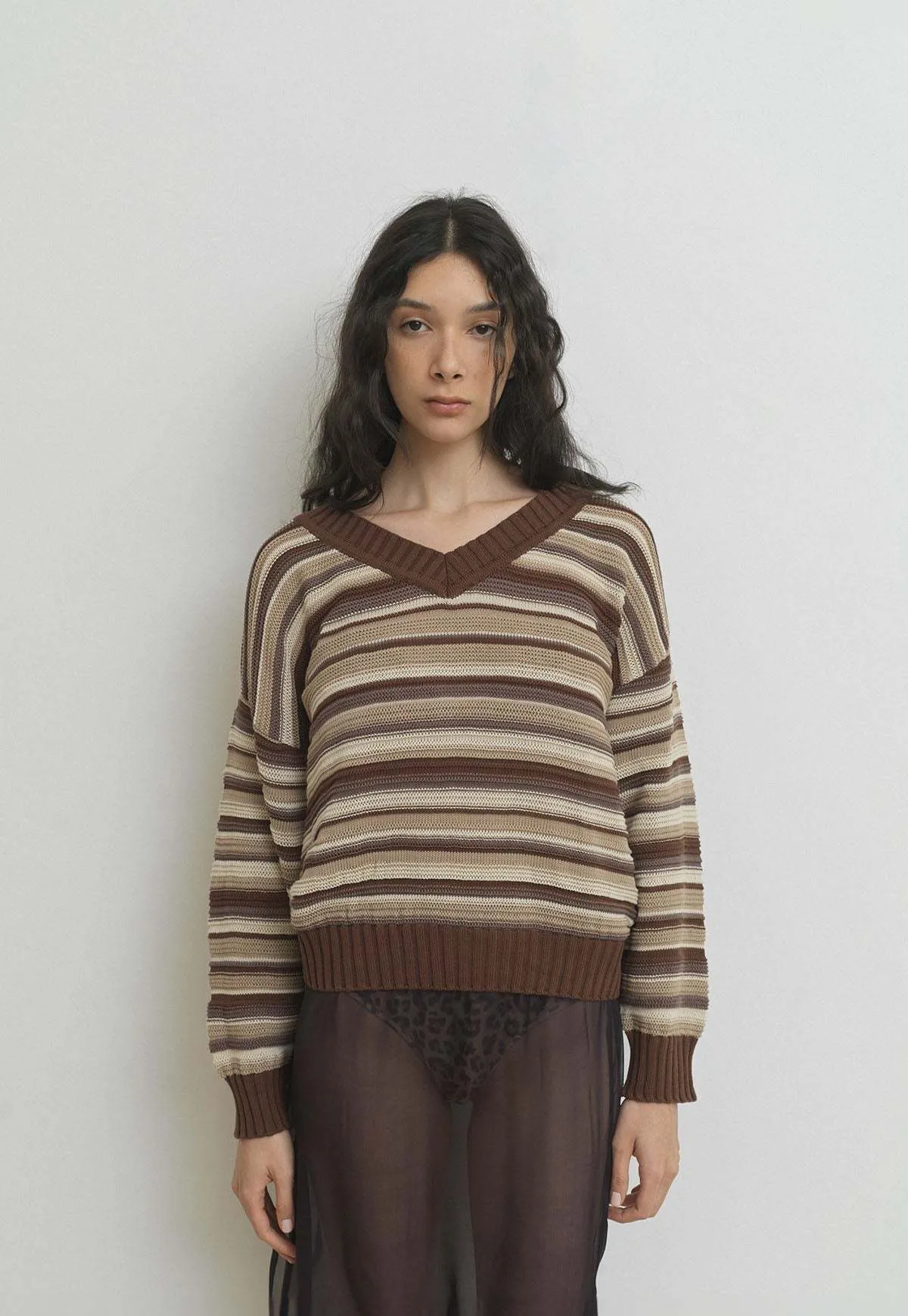 Oda V neck Sweater - Neutral