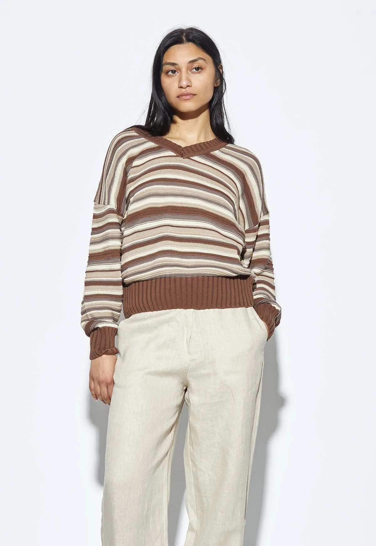 Oda V neck Sweater - Neutral