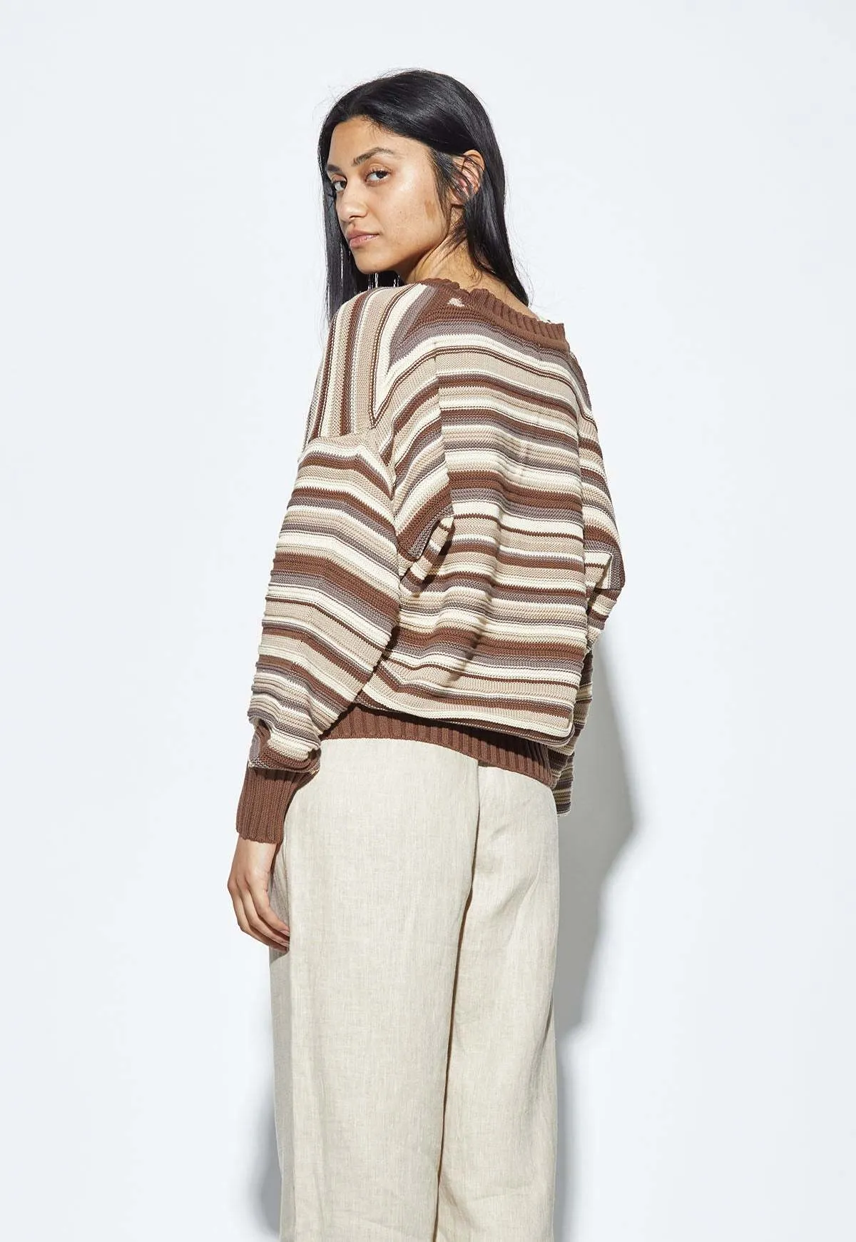 Oda V neck Sweater - Neutral