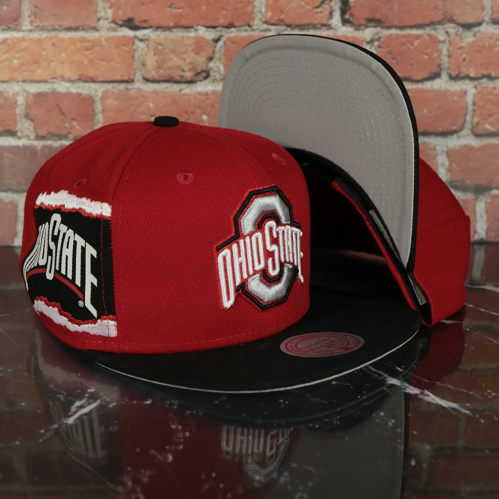 Ohio State Buckeyes NCAA Jumbotron Ohio State Ripped Wordmark side patch Grey Bottom Red/Black Snapback hat | Mitchell and Ness 