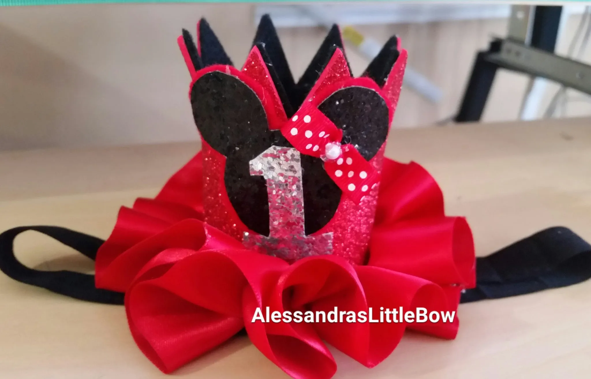 Small red Minnie mouse birthday crown with number