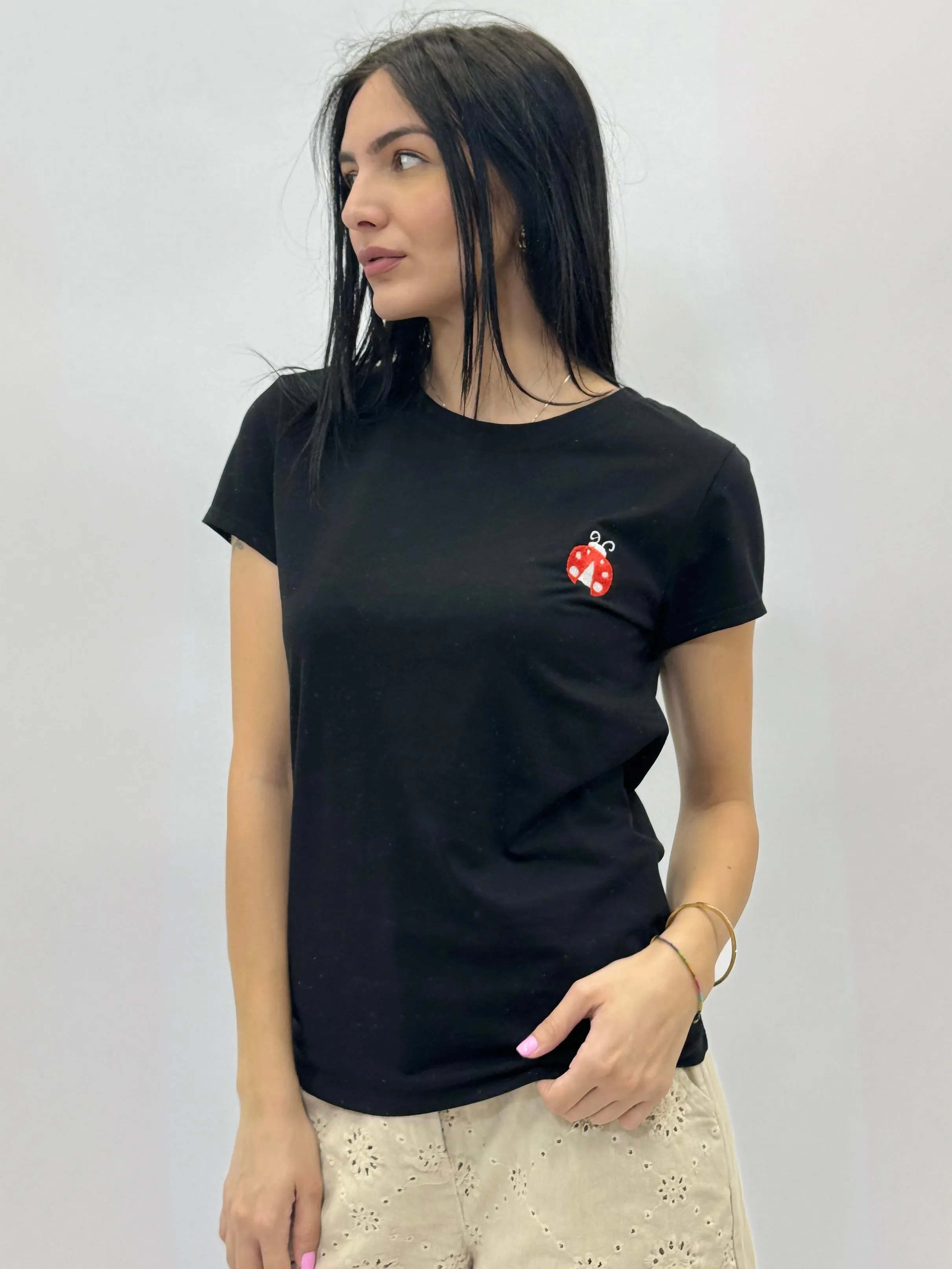 T-shirt con stampa coccinella