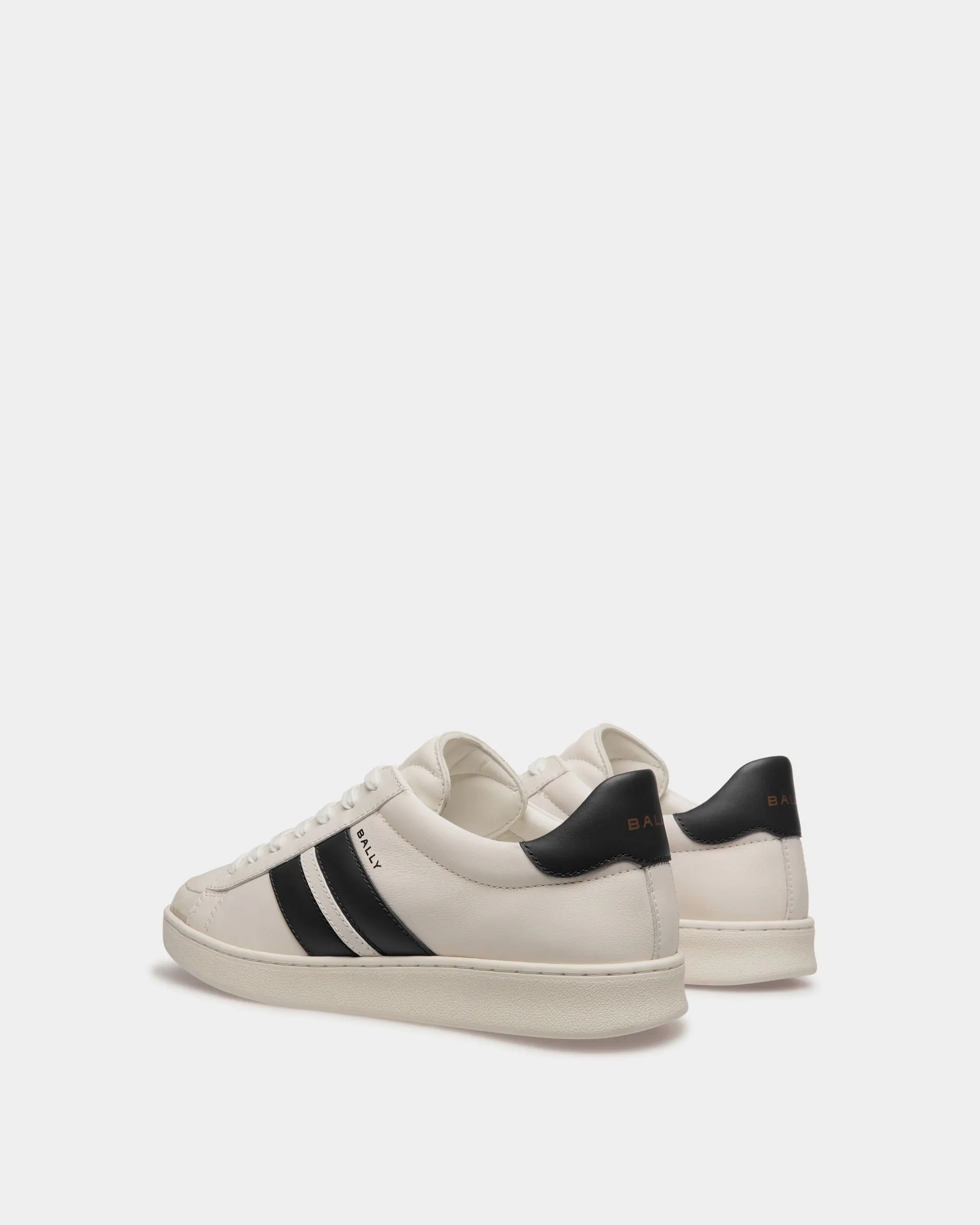 Tennis Sneaker in White and Black Leather 