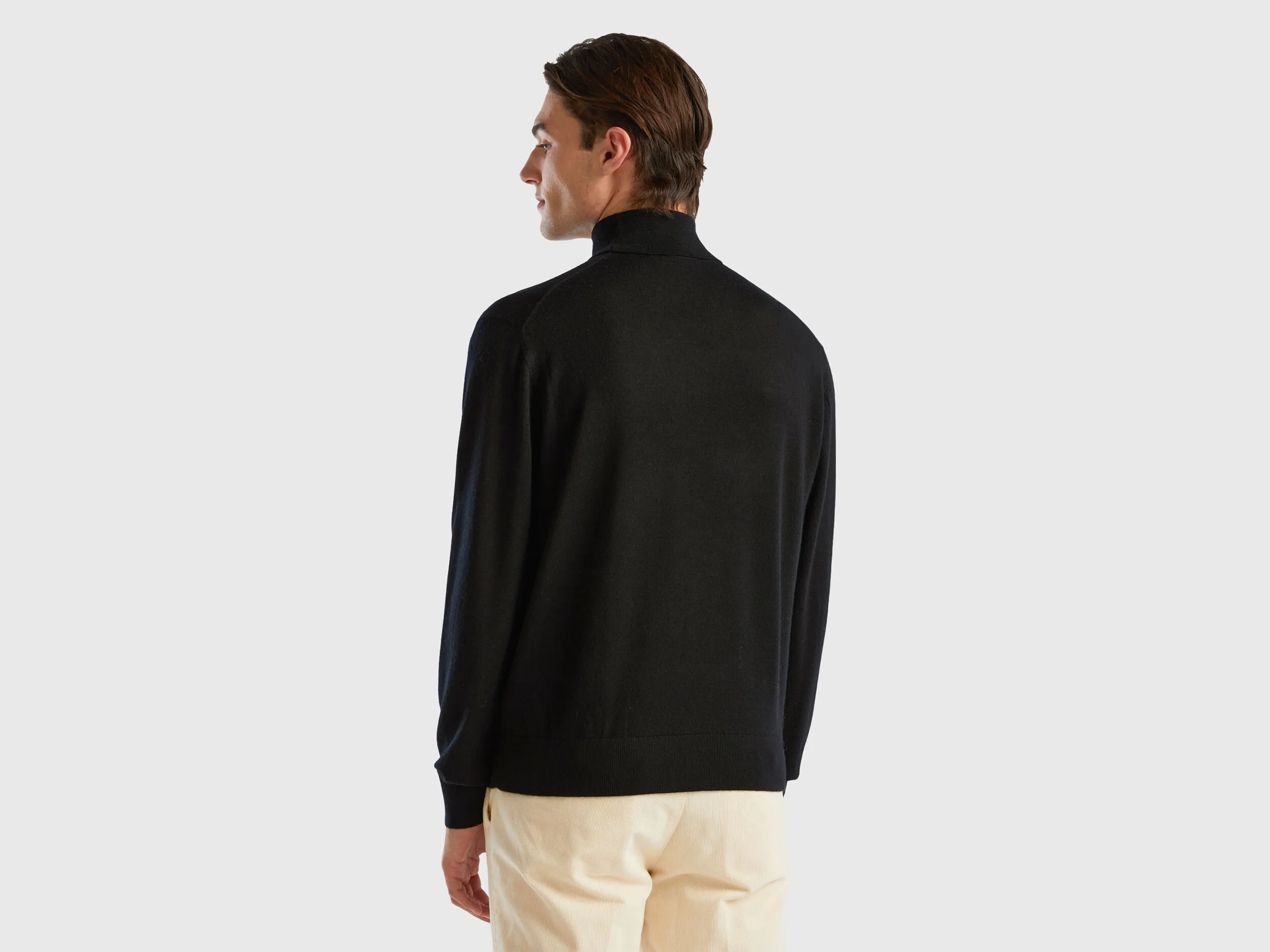 Turtleneck in pure Merino wool - Black | Benetton