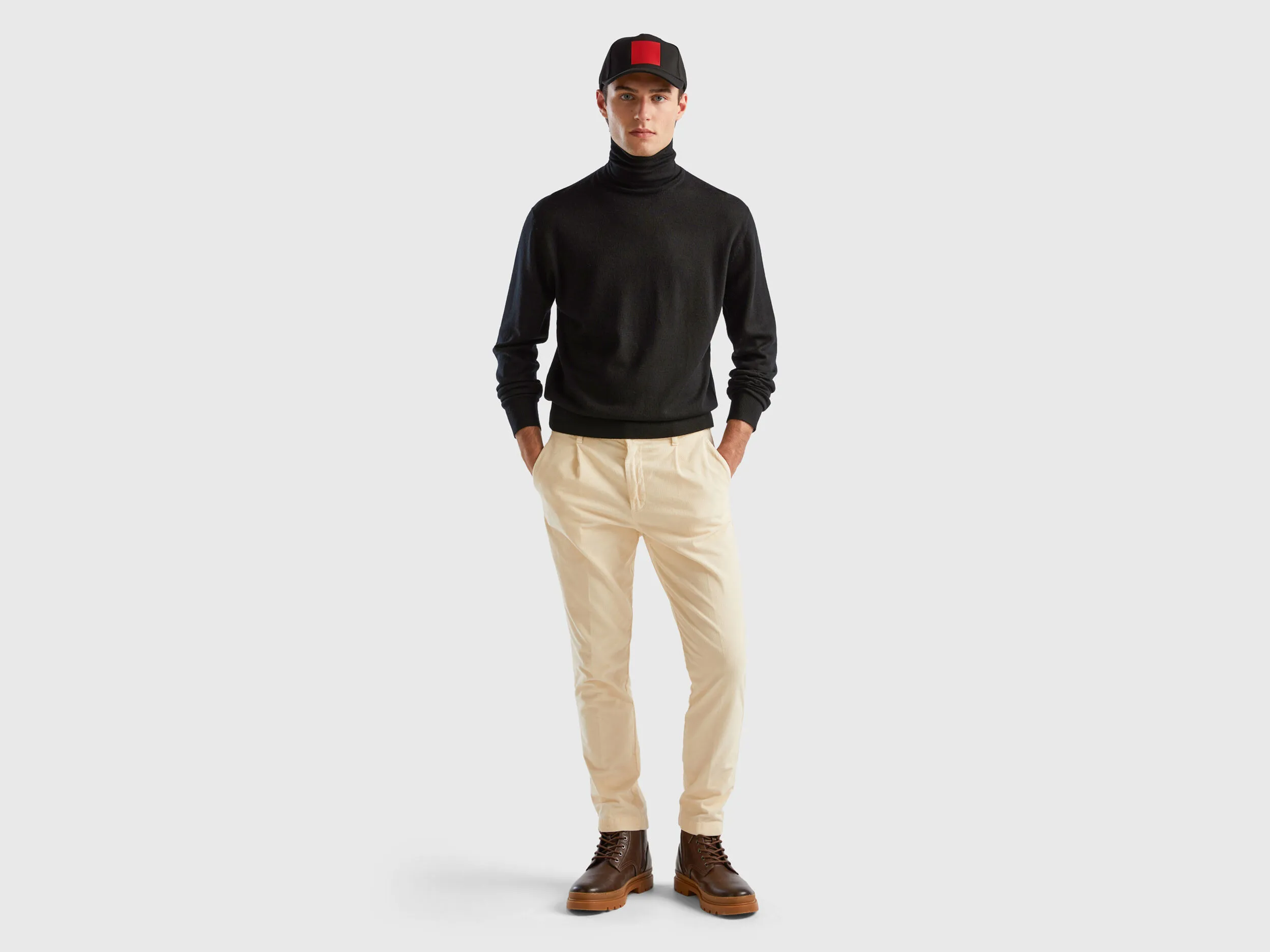 Turtleneck in pure Merino wool - Black | Benetton